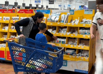 [COMPLETE] 389M1005 AL051 le compro lo que quiera si me cuenta un secreto de sus papás