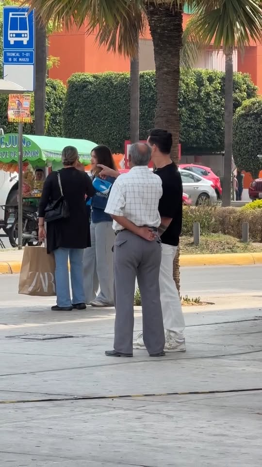 [COMPLETE] 440M1005 AL102 famoso pone a prueba a la gente y regala diner0 a las personas honestas