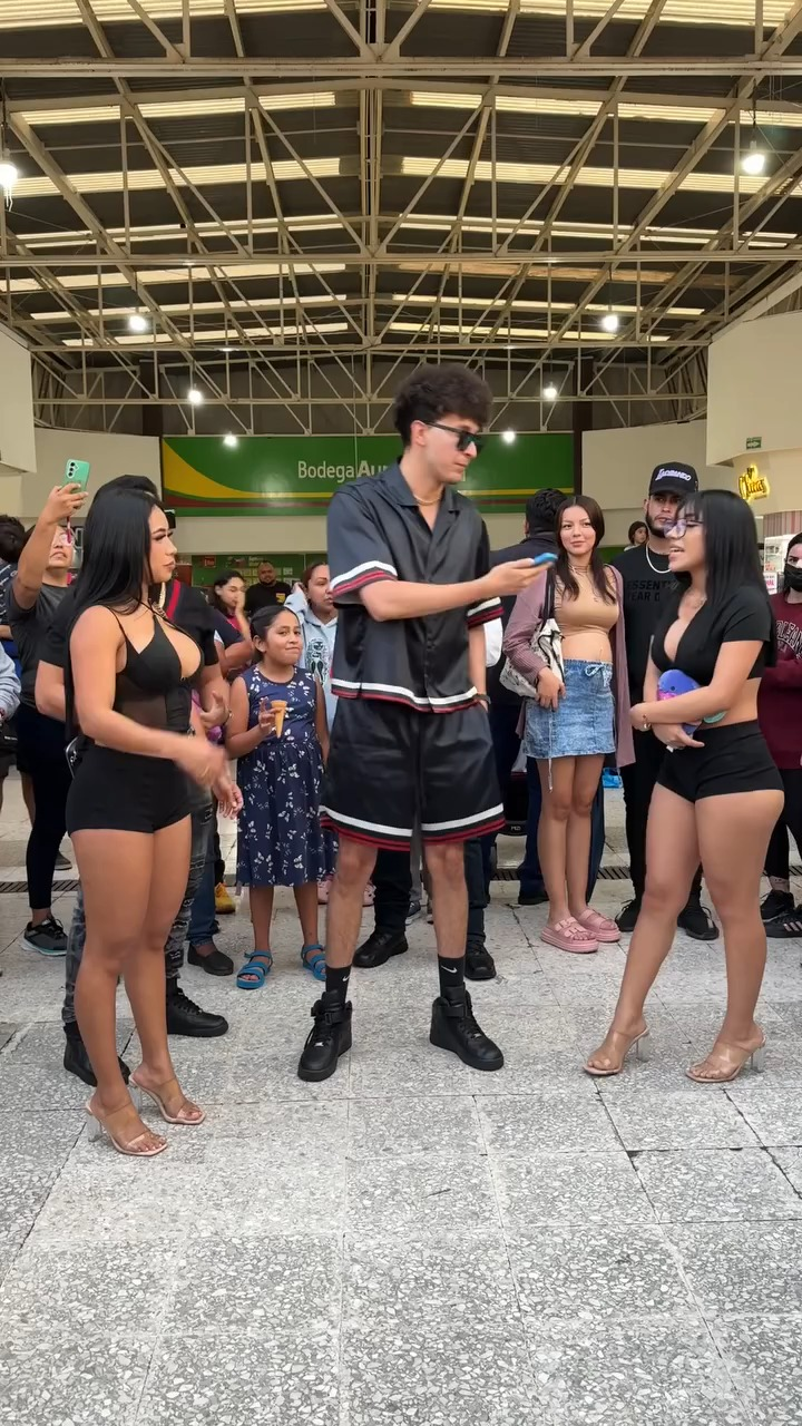 [COMPLETE] 390M1005 AL052 el que se enoja pierde entre novias