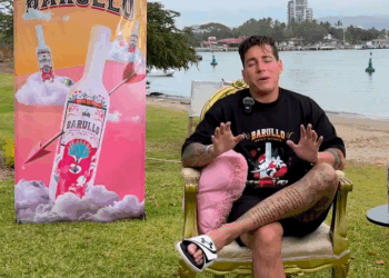 [COMPLETE] 460M1005 AL121 le confiesa que no puede tener hijos