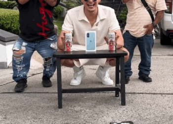 [COMPLETE] 445M1005 AL107 les reviento su celular por la posibilidad de ganarse un iphone