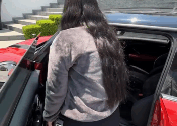 [COMPLETE] 419M1005 AL081 broma le quito el carro que creia haber ganado