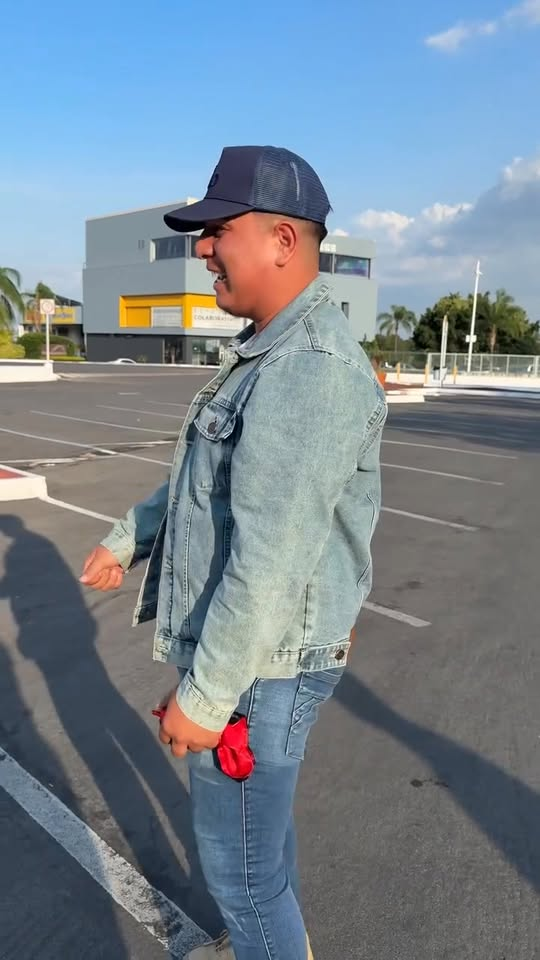 [COMPLETE] 498M1005 AL160 intercambiaron su carro con un desconocido se sale de control