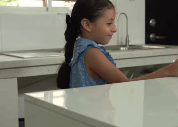 [COMPLETE] 523M1005 AN023 Su madre falleció y su padre ya no tenia ganas de vivir, hasta que su hija hizo esto