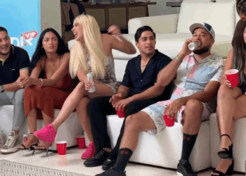 [COMPLETE] 427M1005 AL089 un invitado sorpresa cierra la temporada entre gritos y caos