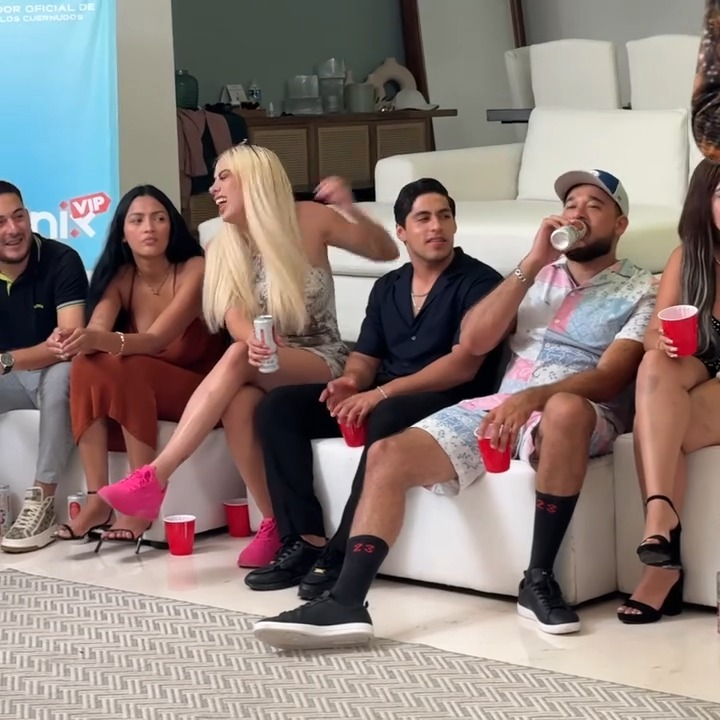 [COMPLETE] 427M1005 AL089 un invitado sorpresa cierra la temporada entre gritos y caos