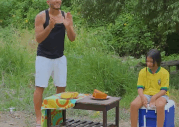 [COMPLETE] 653M1005 AN153 Millonaria le cambia la vida a humilde padre soltero junto a su hijita