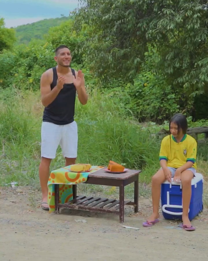 [COMPLETE] 653M1005 AN153 Millonaria le cambia la vida a humilde padre soltero junto a su hijita