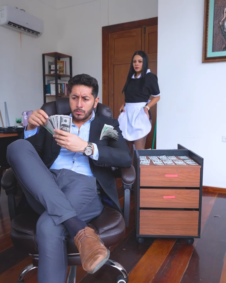 [COMPLETE] 647M1005 AN147 Sirvienta inteligente usa su vestido para hacer justicia