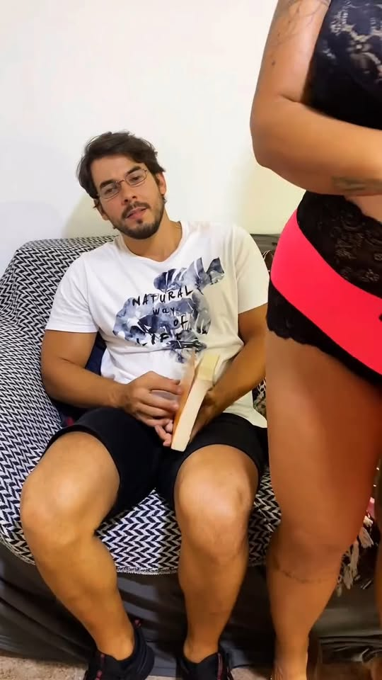 [COMPLETE] 091M1005 AG091 Ela pediu auxilio desta forma