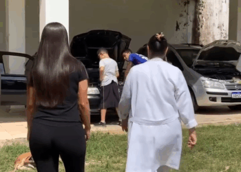 [COMPLETE] 092M1005 AG092 Este tio tenta educar sobrinho da melhor forma, porém, não esperava por isso